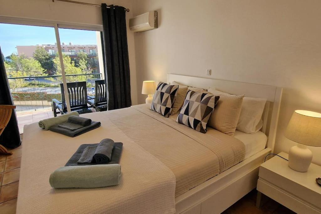 Jasmine Apartment Next To Meia Praia Beach Lagos Luaran gambar